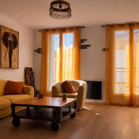 Apartment Dans Le Centre Medieval Hyères
